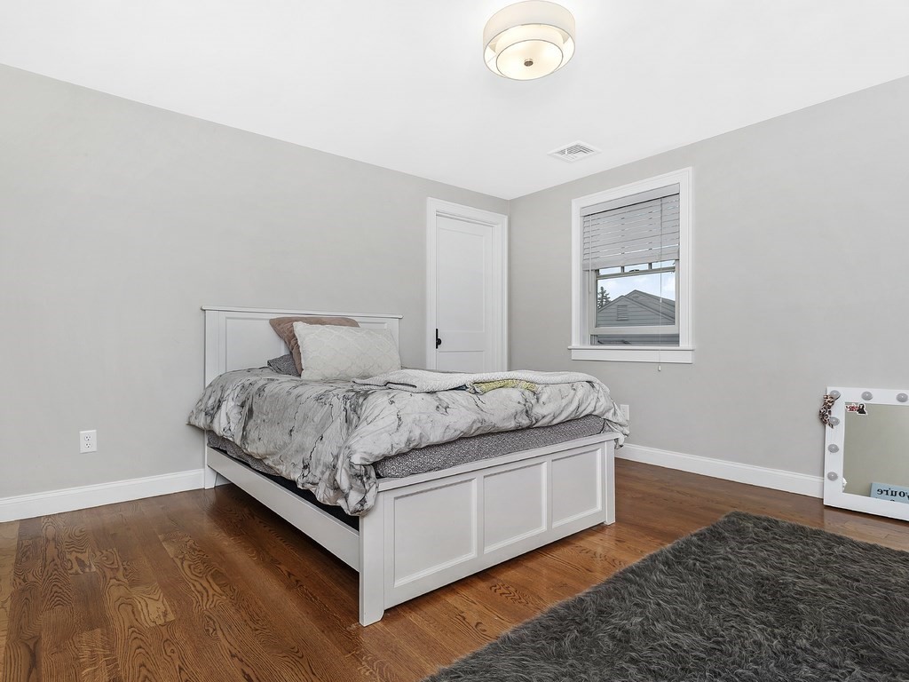 84 Paul Revere Road Needham, MA 02494 - Photo 11 of 19