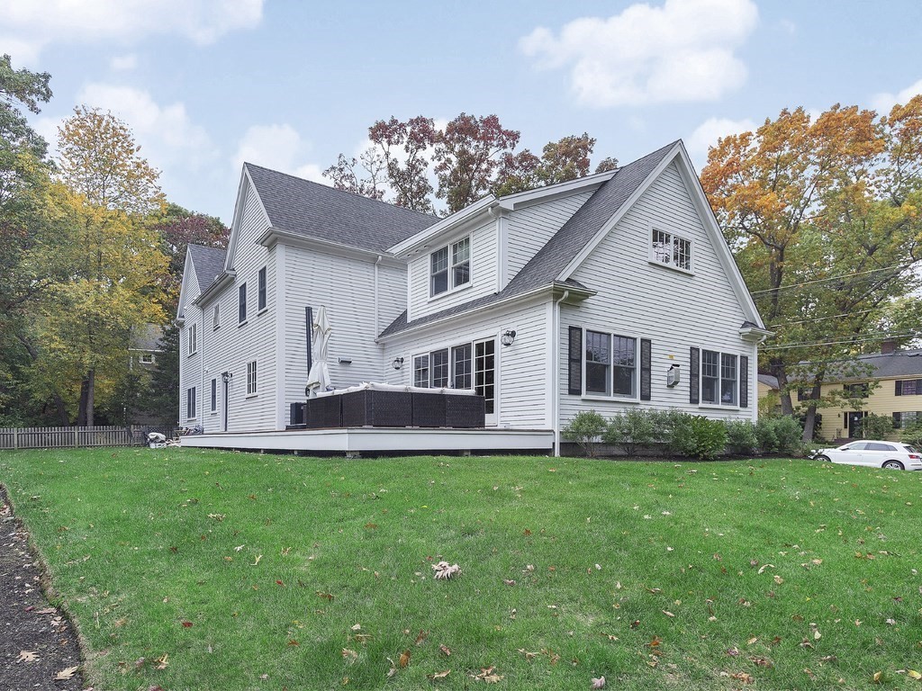 84 Paul Revere Road Needham, MA 02494 - Photo 16 of 19