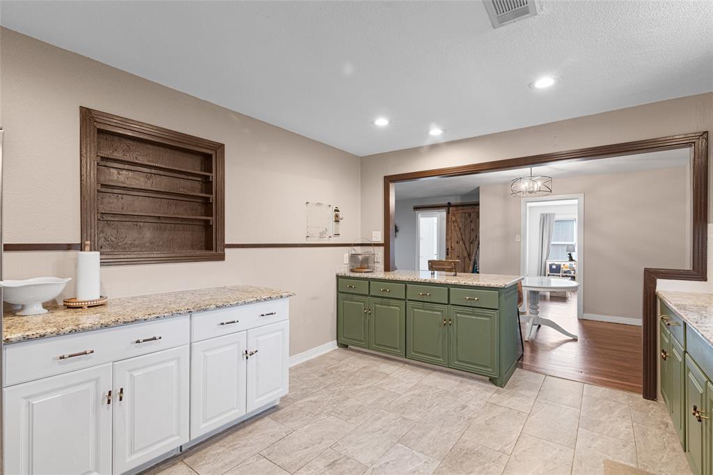 1308 Myrtle Street Denton, TX 76201 - Photo 13 of 35