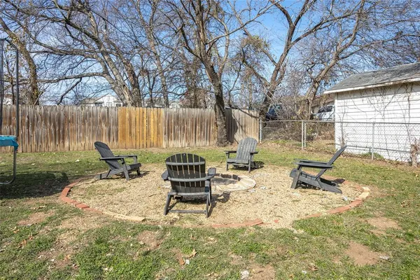 $297,450 | 1308 Myrtle Street, Denton, TX 76201