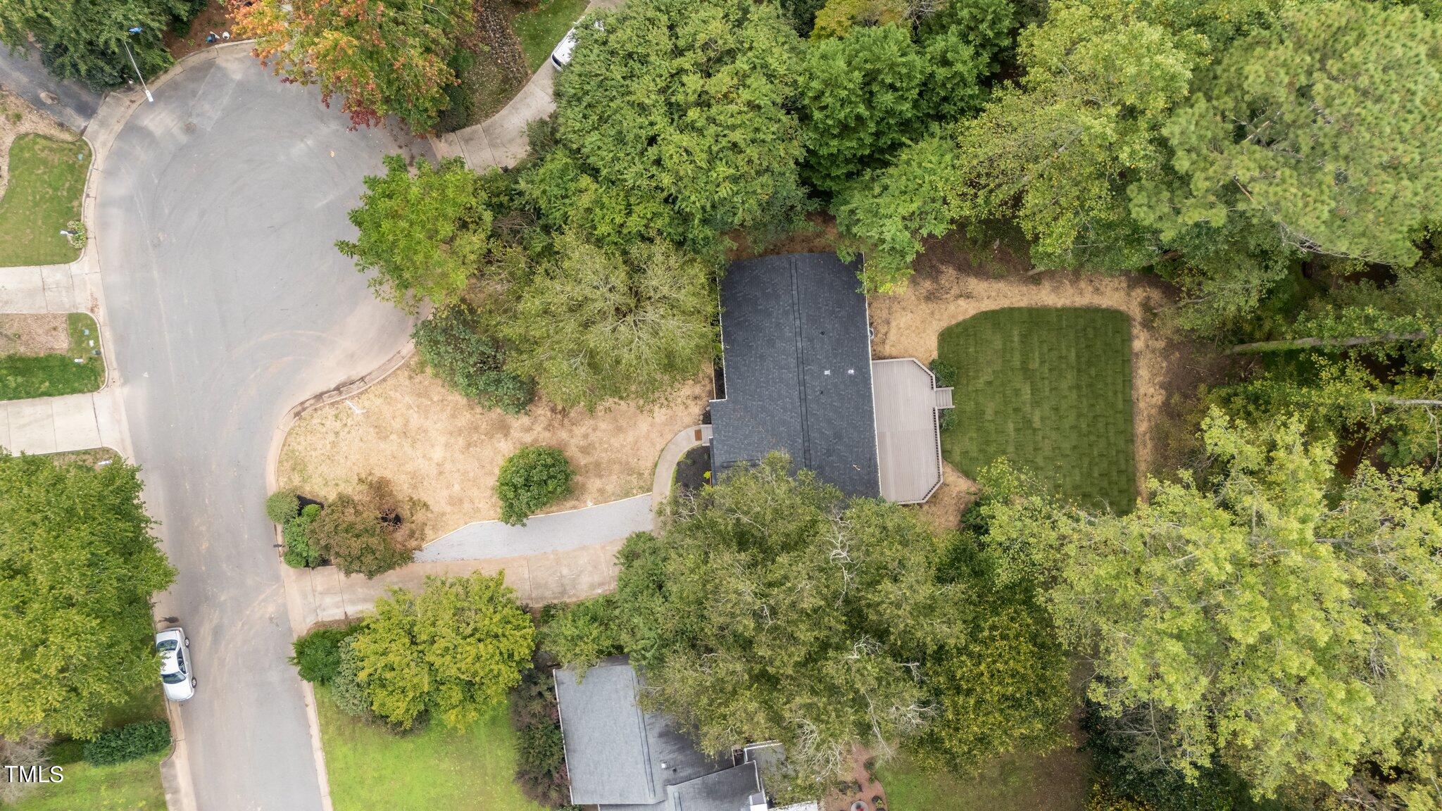 5405 Shadowbrook Drive Raleigh, NC 27612 - Photo 31 of 34 34-web-or-mls-DJI_20241004140453_0109_D