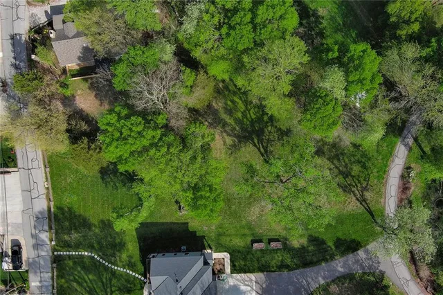 $155,000 | 148 Beach Drive, Lake Tapawingo, MO 64015