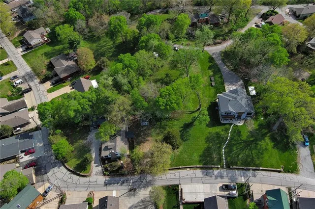 $155,000 | 148 Beach Drive, Lake Tapawingo, MO 64015