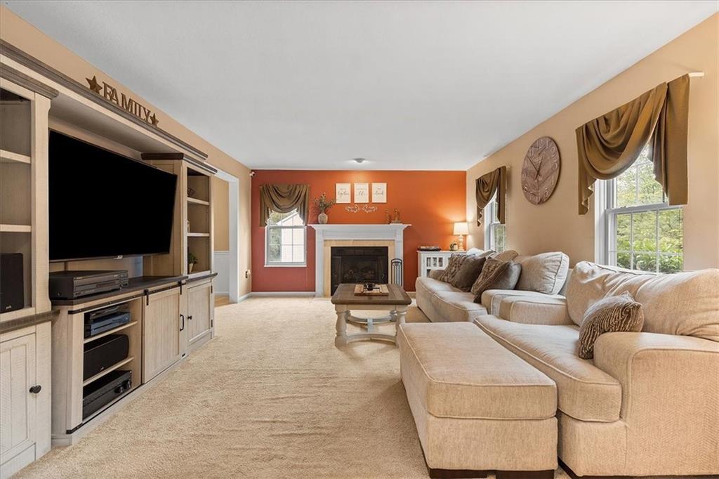 10272 Rinaman Road Wexford, PA 15090 - Photo 7 of 35 Gallery Image 7