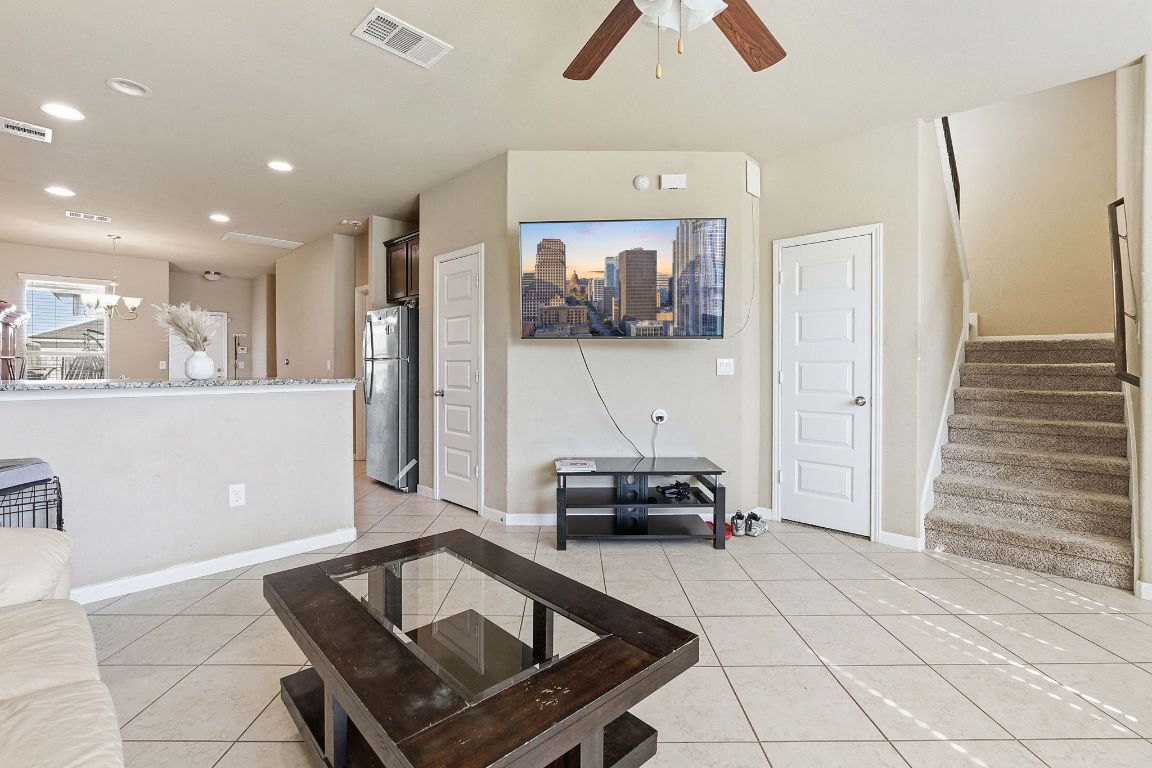 608 Palo Duro Loop Round Rock, TX 78664 - Photo 11 of 28 a living room with furniture