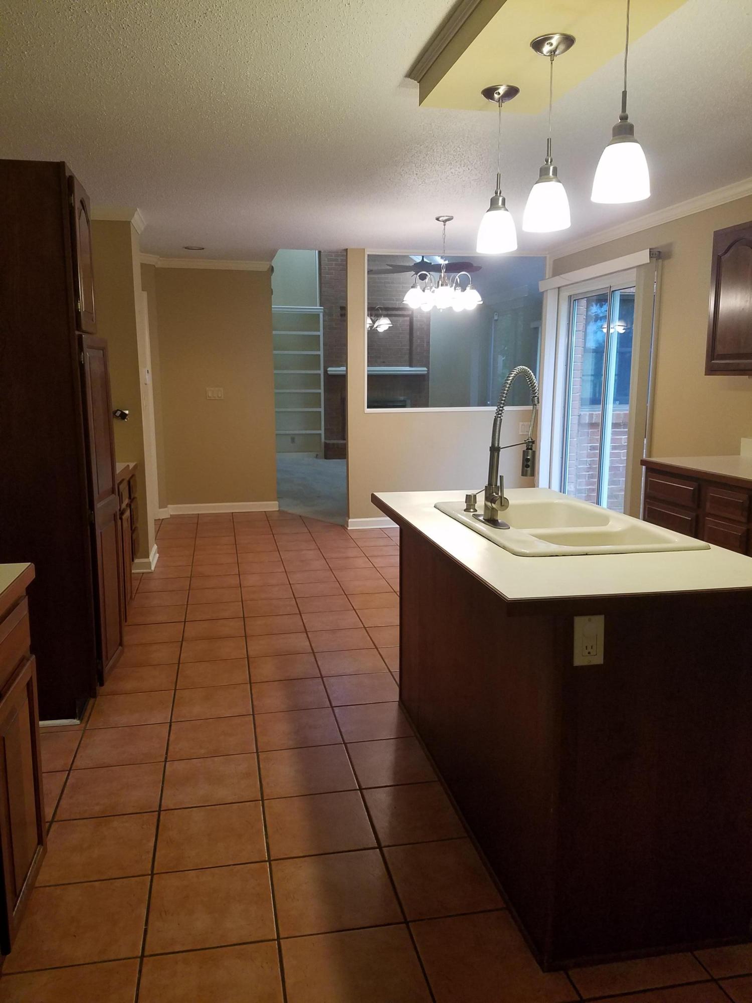 107 West Melbourne Road Oak Ridge, TN 37830 - Photo 8 of 26 20190607_140602