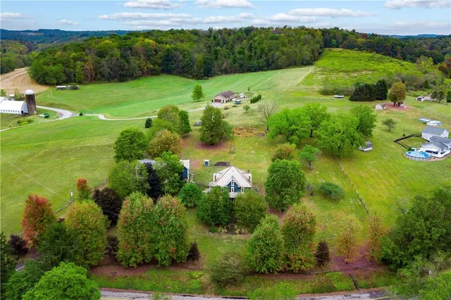 $529,900 | 227 Aggas Road, West Sunbury, PA 16061