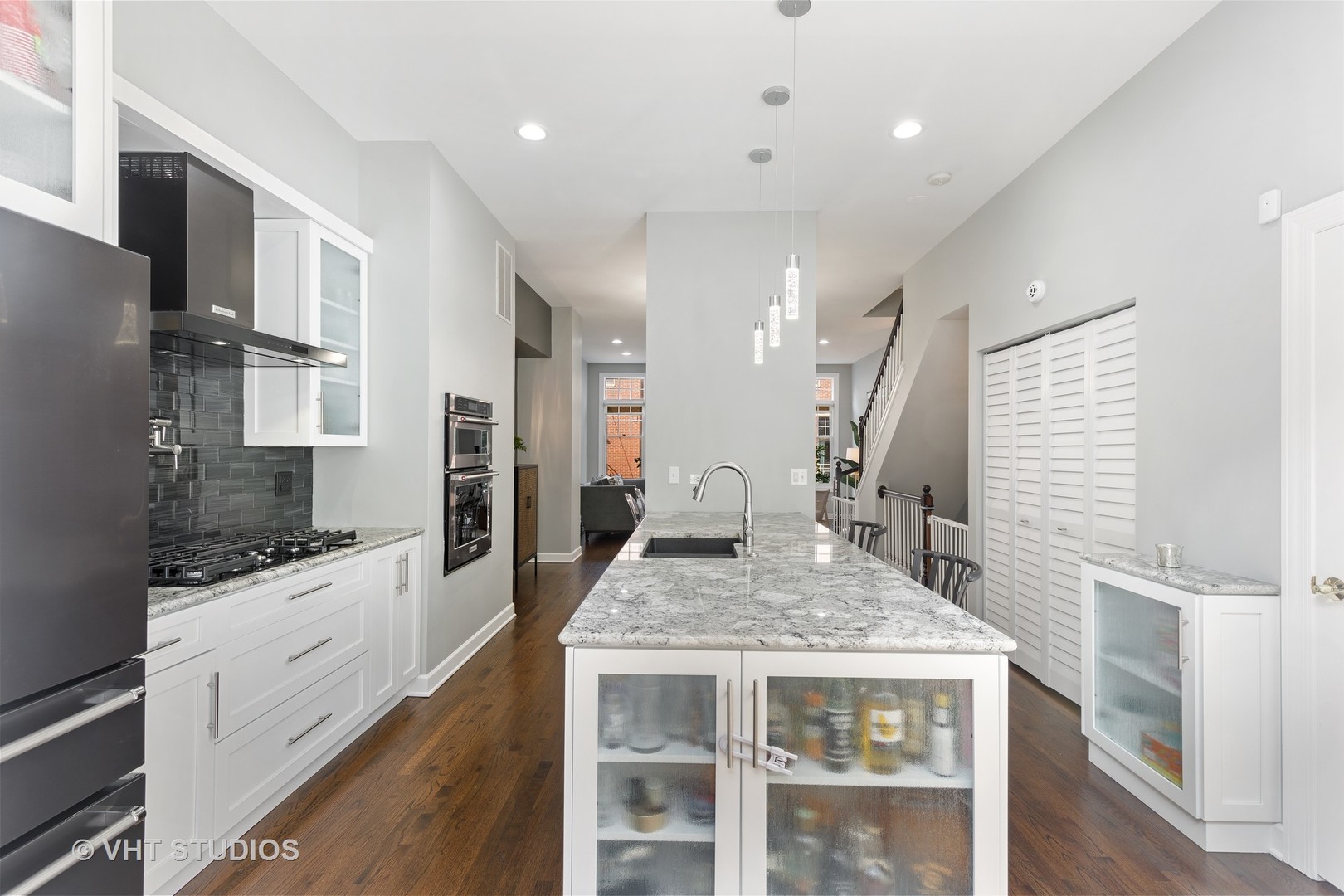 2008 South Calumet Avenue, Unit F Chicago, IL 60616 - Photo 11 of 25