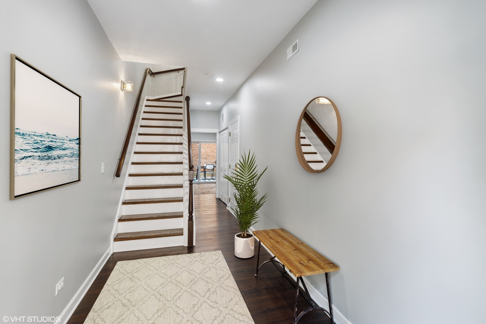 2008 South Calumet Avenue, Unit F Chicago, IL 60616 - Photo 3 of 25