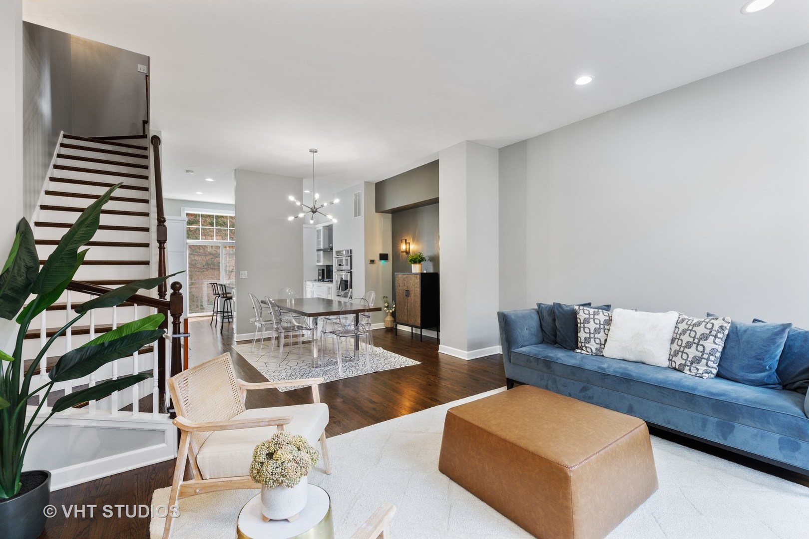2008 South Calumet Avenue, Unit F Chicago, IL 60616 - Photo 7 of 25