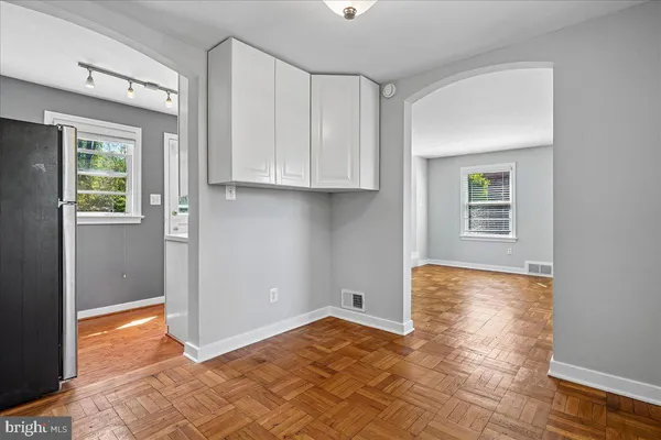 $845,000 | 5856 14th Street North, Arlington, VA 22205