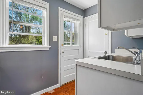 $845,000 | 5856 14th Street North, Arlington, VA 22205
