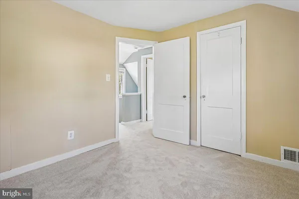 $845,000 | 5856 14th Street North, Arlington, VA 22205