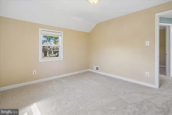 $845,000 | 5856 14th Street North, Arlington, VA 22205