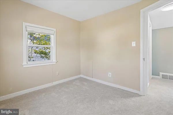 $845,000 | 5856 14th Street North, Arlington, VA 22205