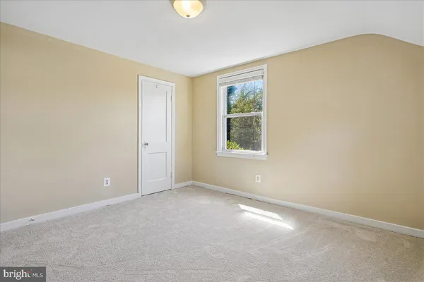 $845,000 | 5856 14th Street North, Arlington, VA 22205