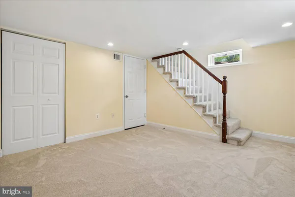 $845,000 | 5856 14th Street North, Arlington, VA 22205