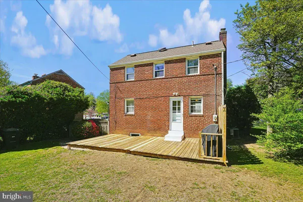 $845,000 | 5856 14th Street North, Arlington, VA 22205