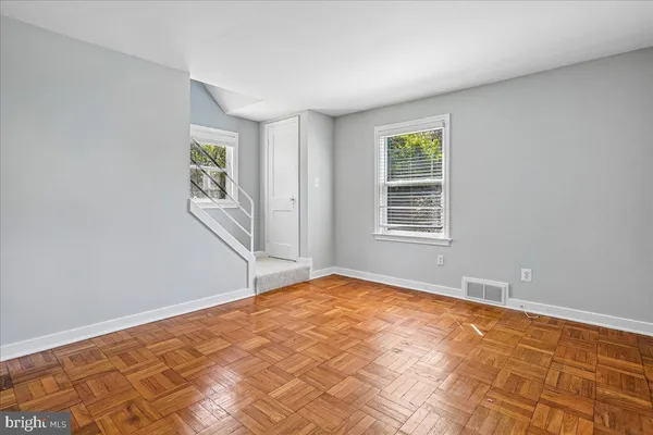 $845,000 | 5856 14th Street North, Arlington, VA 22205