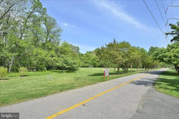 $845,000 | 5856 14th Street North, Arlington, VA 22205