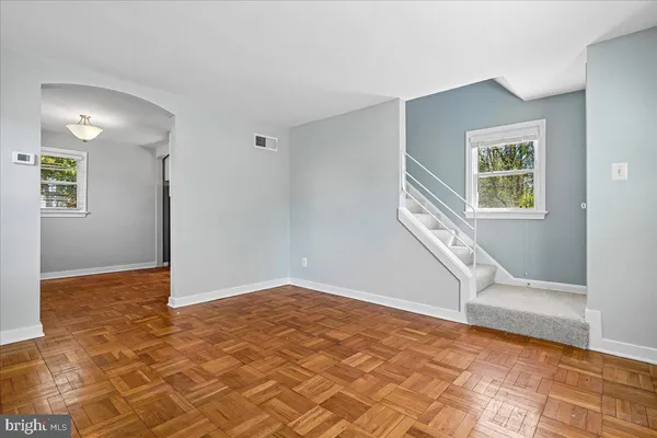 $845,000 | 5856 14th Street North, Arlington, VA 22205