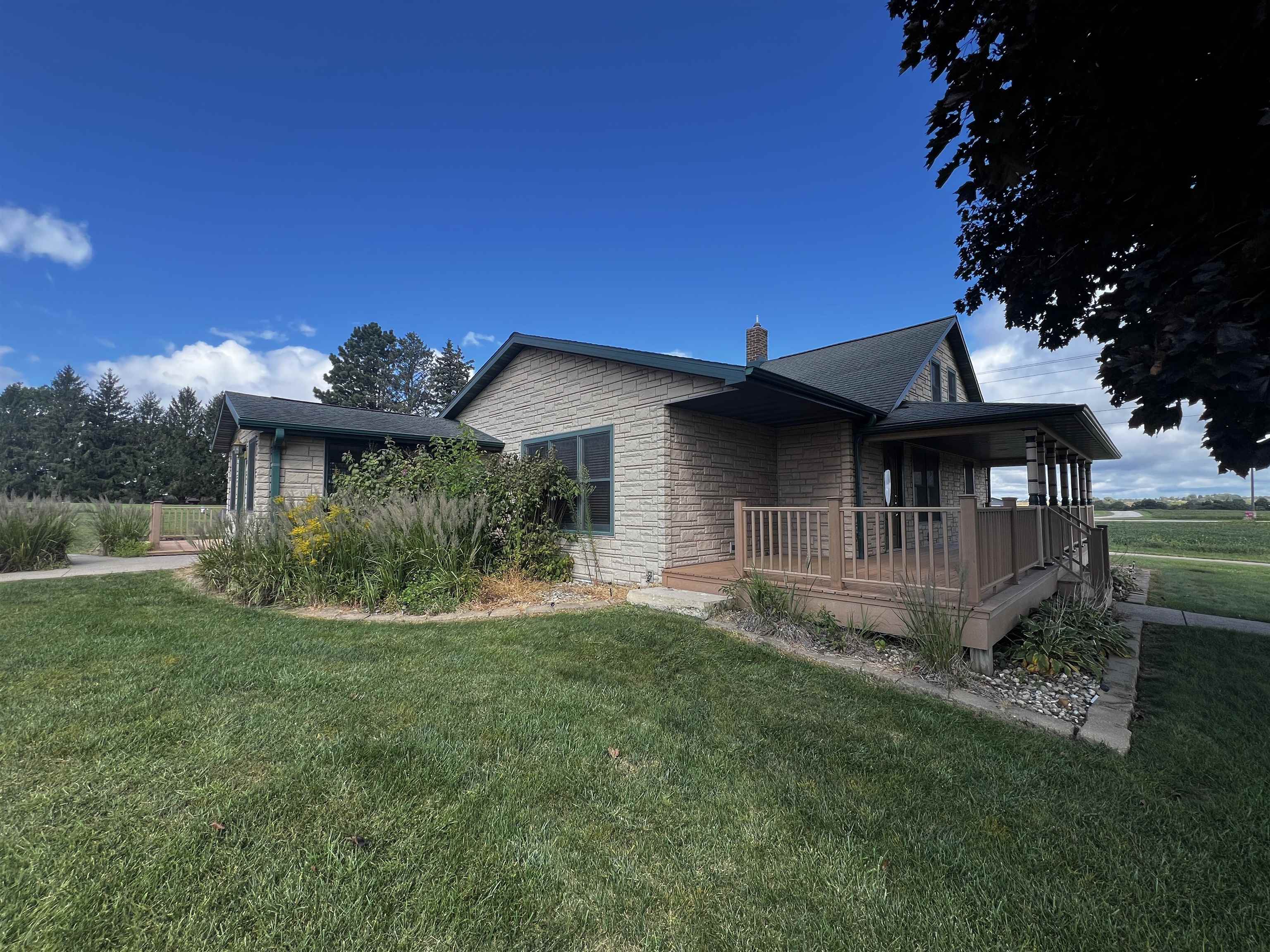 12445 West Cross Road Galena, IL 61036 - Photo 4 of 42 Gallery Image 4
