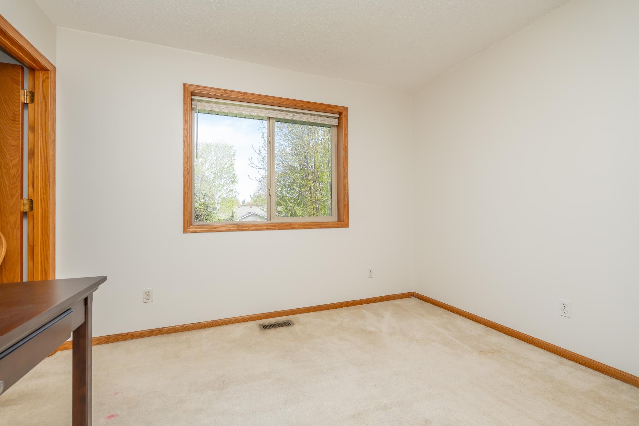 1105 Apgar Street South Shakopee, MN 55379 - Photo 23 of 36