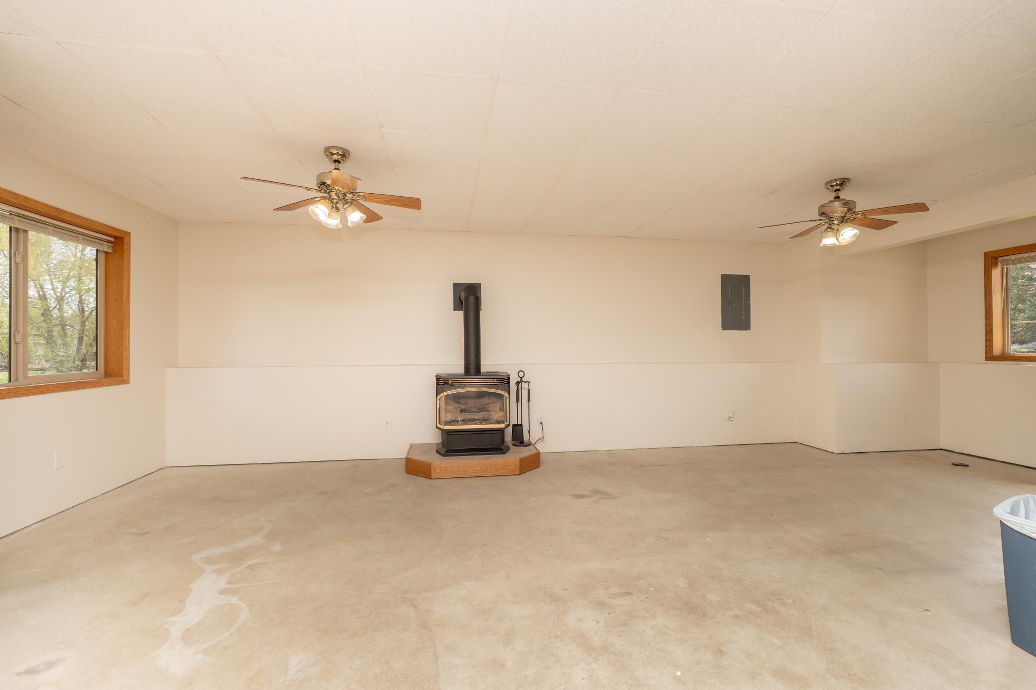 1105 Apgar Street South Shakopee, MN 55379 - Photo 25 of 36