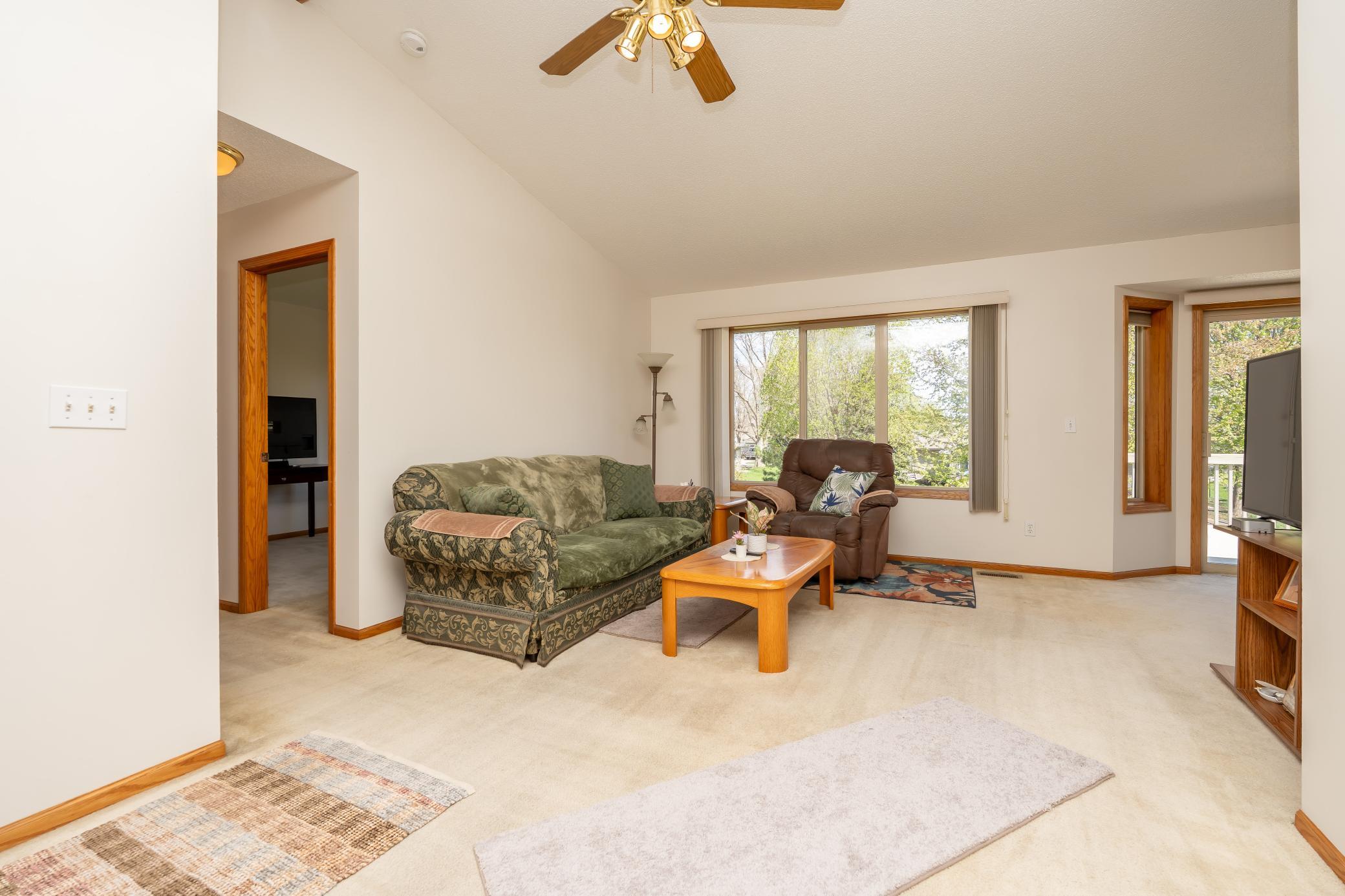 1105 Apgar Street South Shakopee, MN 55379 - Photo 6 of 36