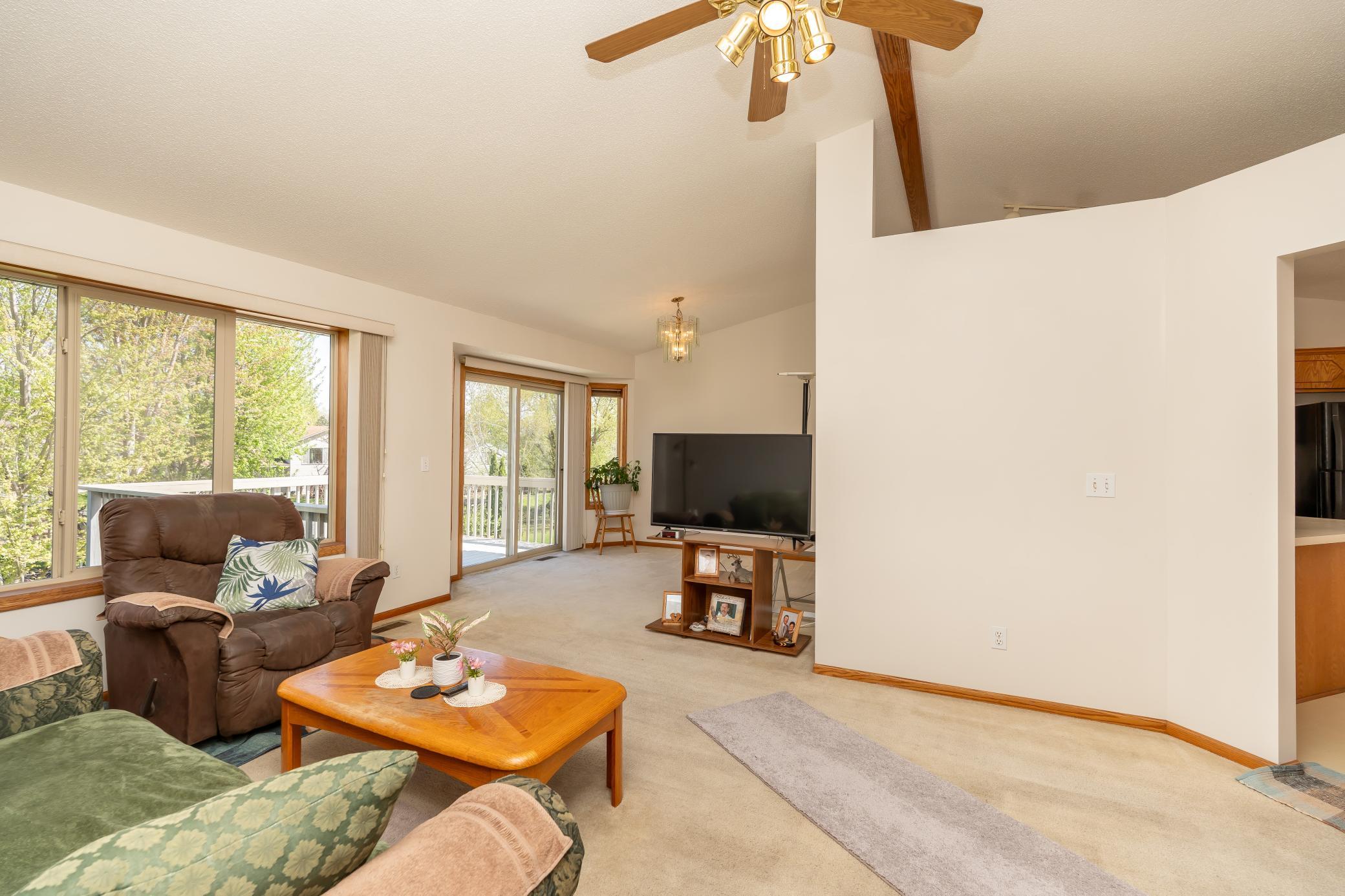 1105 Apgar Street South Shakopee, MN 55379 - Photo 8 of 36
