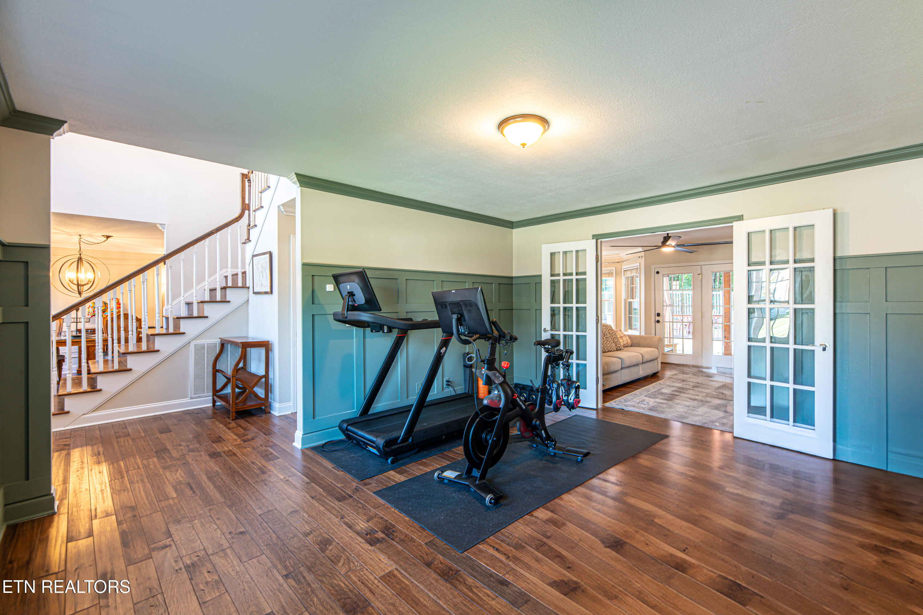 924 Crown Ridge Ln, Powell, TN 37849 - Photo 15 of 39 924 Crown Ridge Lane-5