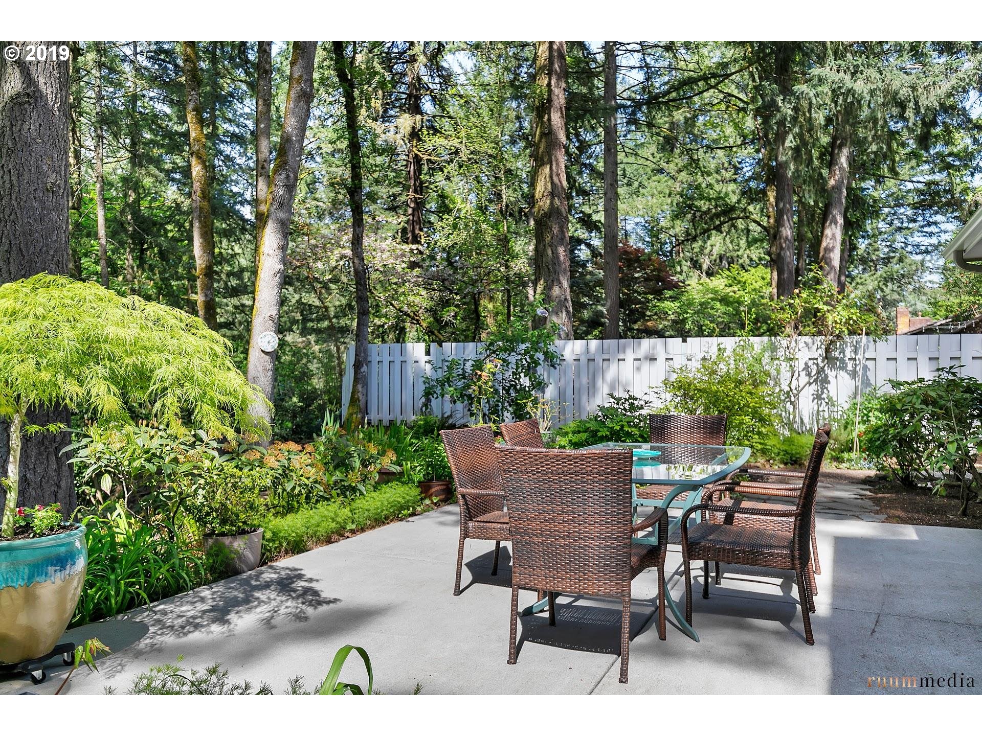 2133 Ridgewood Road Lake Oswego, OR 97034 - Photo 23 of 28 Gallery Image 23
