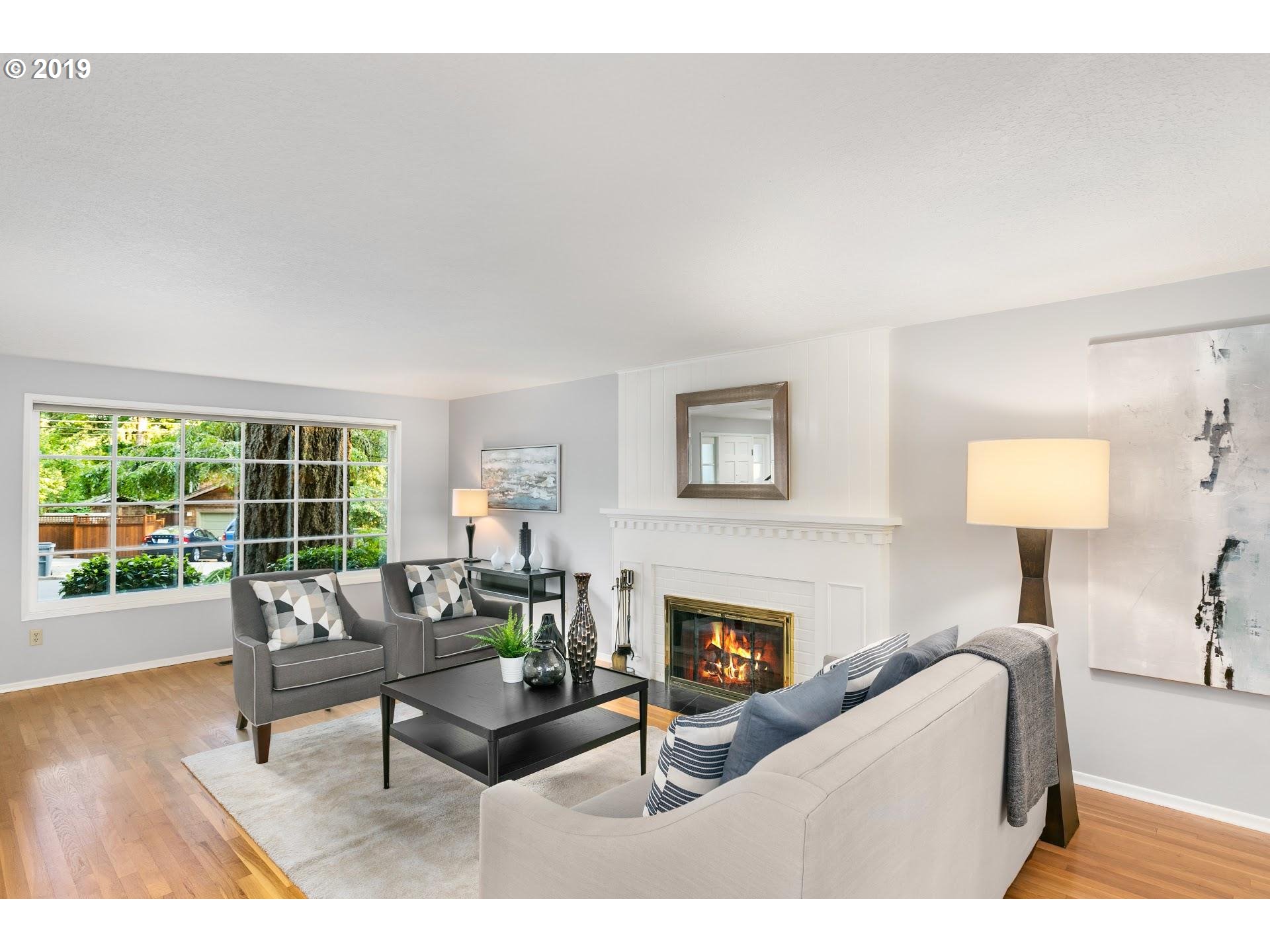 2133 Ridgewood Road Lake Oswego, OR 97034 - Photo 3 of 28 Gallery Image 3