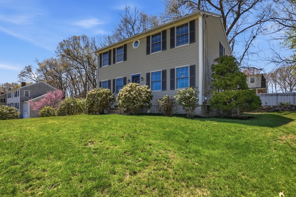 23 Bellmore Road Framingham, MA 01702 - Photo 28 of 37