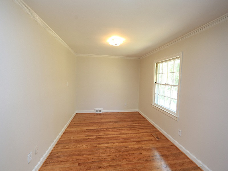 1324 Banbury Road Raleigh, NC 27607 - Photo 9 of 24 Photo 9