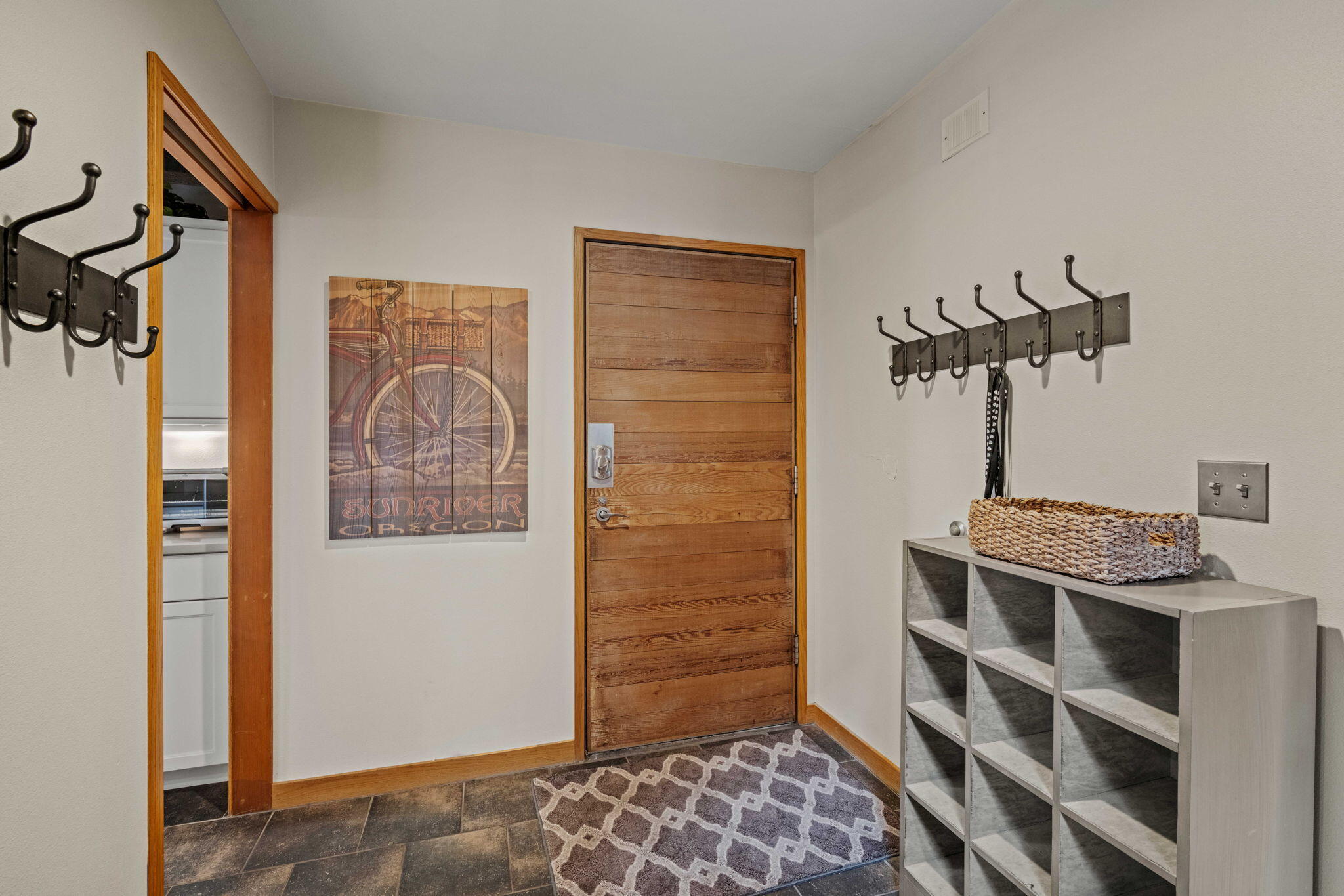 57231 Island Road, Unit 31 Sunriver, OR 97707 - Photo 6 of 32 5-web-or-mls-31 Meadow House-05 - Copy