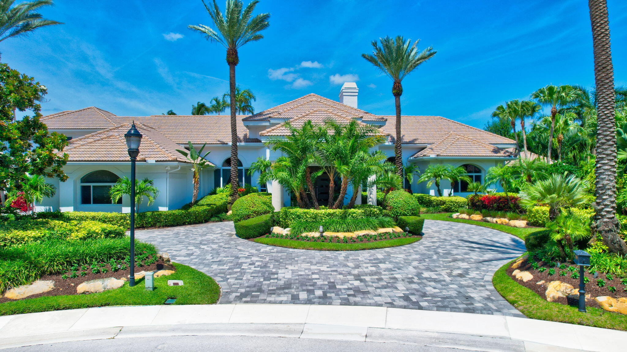 Grand Oaks Double Lot Estate