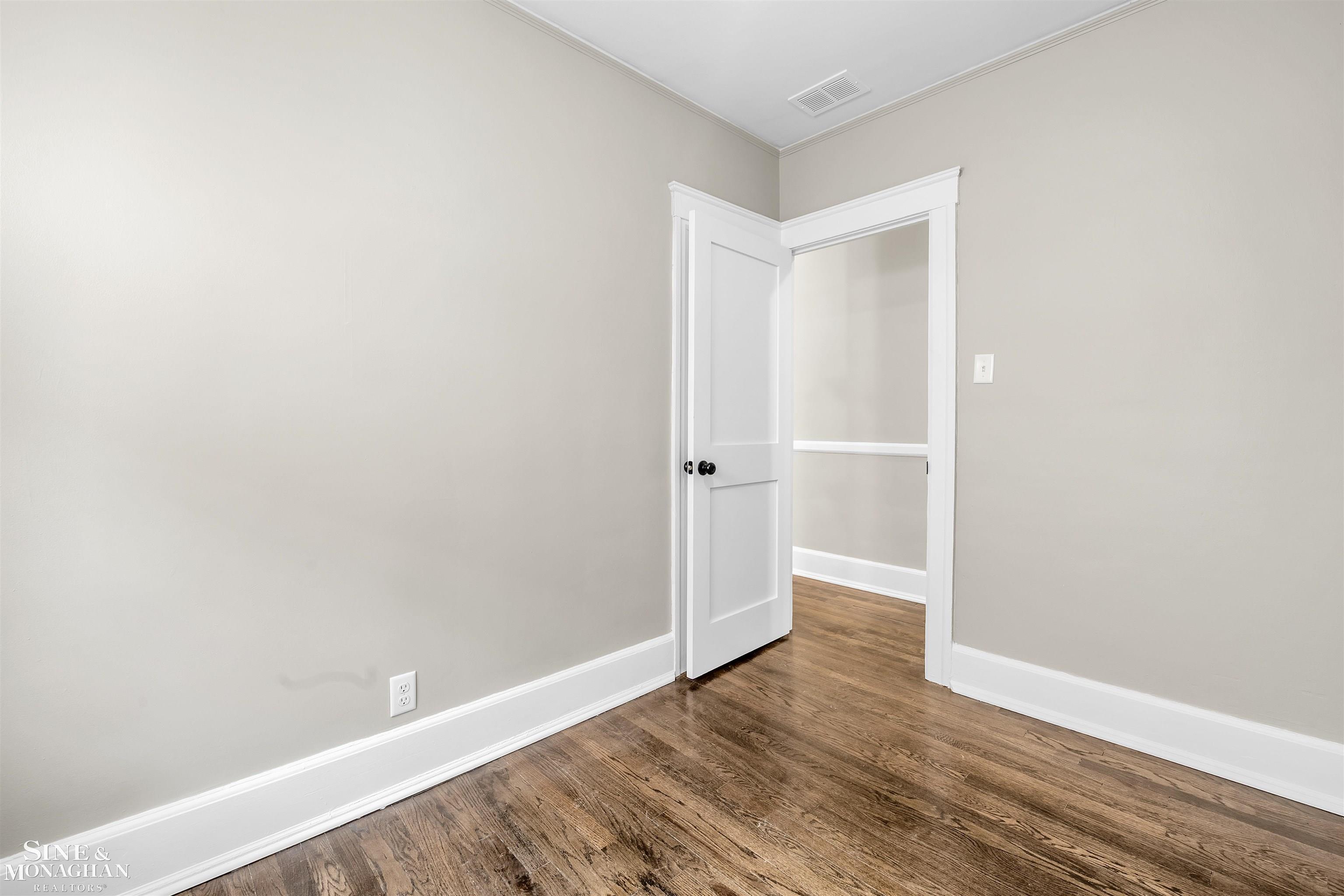 866 Nottingham Road, Unit 2S Grosse Pointe, MI 48230 - Photo 8 of 18