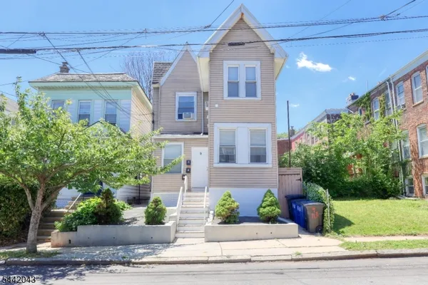 $619,900 | 9 Emerson Place, Newark, NJ 07114
