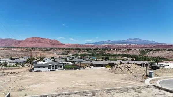 $415,000 | 3986 West Sunrise Drive, Unit 317, Santa Clara, UT 84765