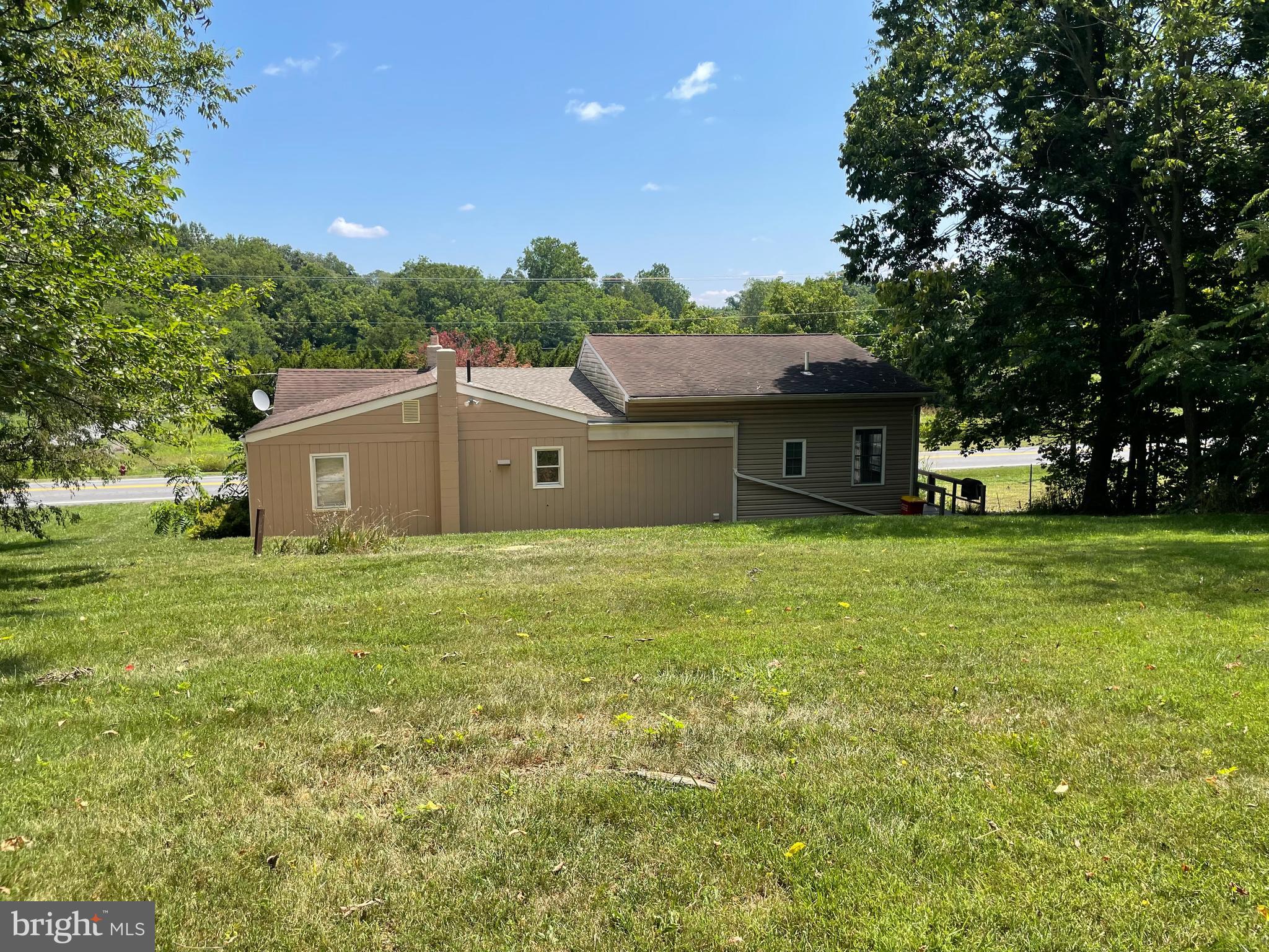 1395 Shepherd Grade Road Shepherdstown, WV 25443 - Photo 4 of 20 Gallery Image 4