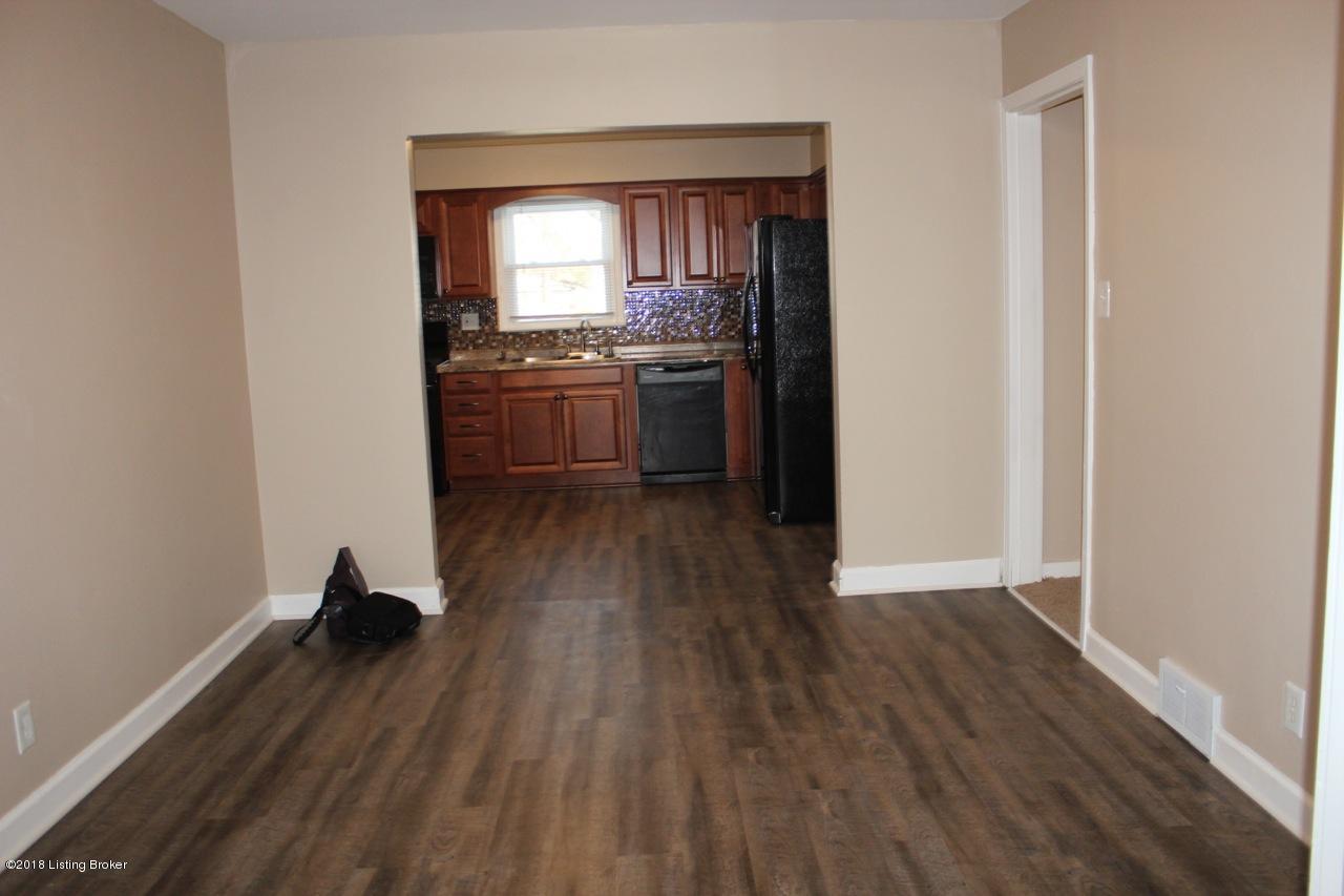 2708 Ralph Avenue Louisville, KY 40216 - Photo 12 of 32 aralph29