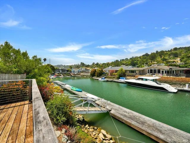 $3,150,000 | 9 St Lucia Place, Tiburon, CA 94920