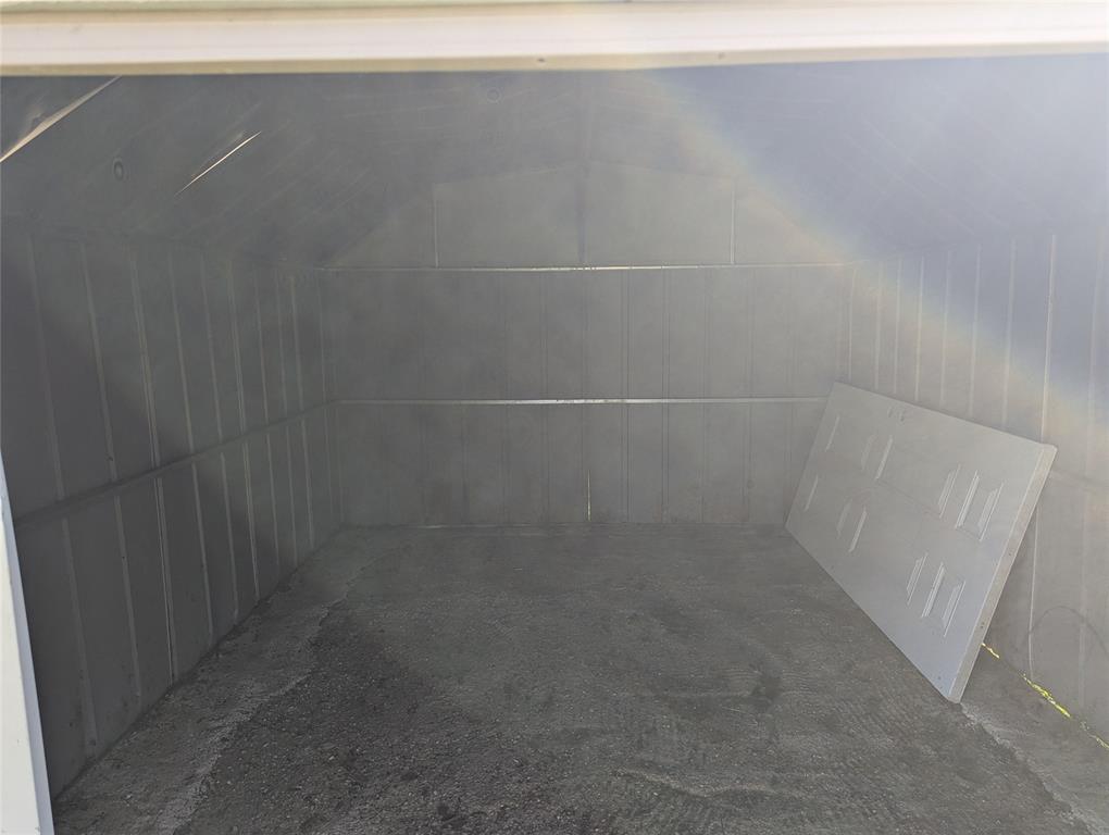 100 West Hull Street Denison, TX 75021 - Photo 28 of 28 a close view of a closet