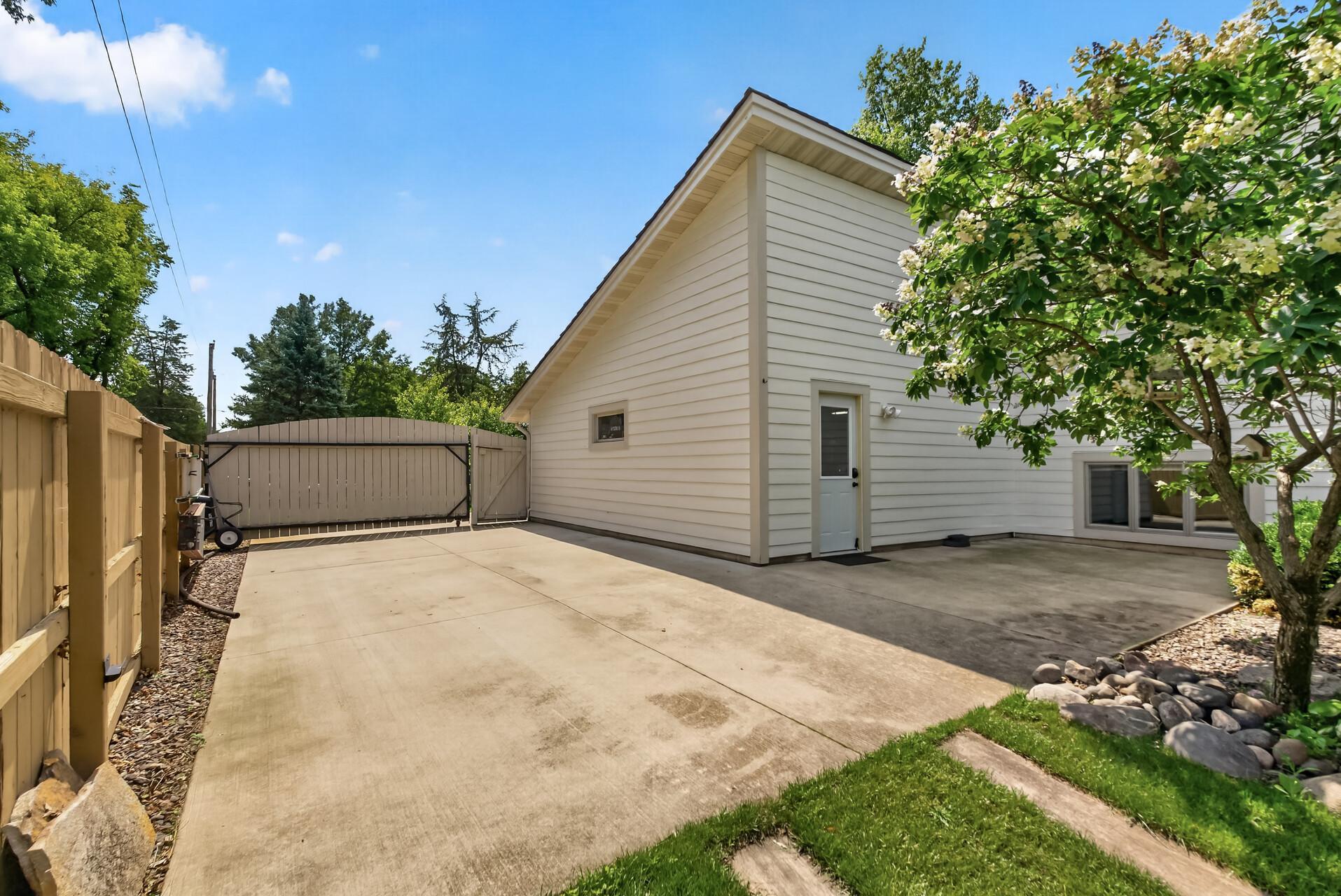 12510 Overlook Road Dayton, MN 55327 - Photo 74 of 95 Gallery Image 74