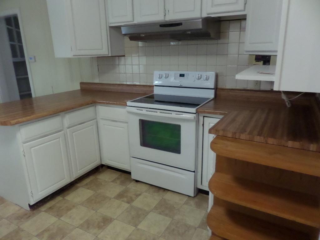 229 South Purdue Avenue Oak Ridge, TN 37830 - Photo 3 of 31 kitchen2