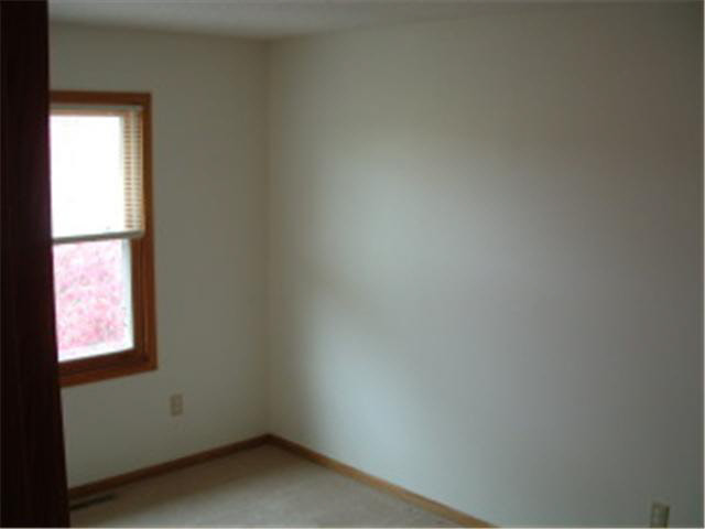 2131 52nd Street Northwest Rochester, MN 55901 - Photo 11 of 13 Gallery Image 11