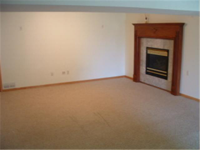 2131 52nd Street Northwest Rochester, MN 55901 - Photo 9 of 13 Gallery Image 9