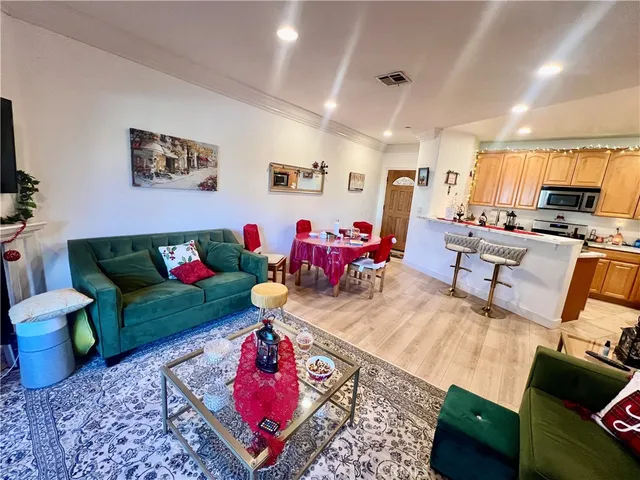 $639,000 | 1515 Grismer Avenue, Unit 102, Burbank, CA 91504