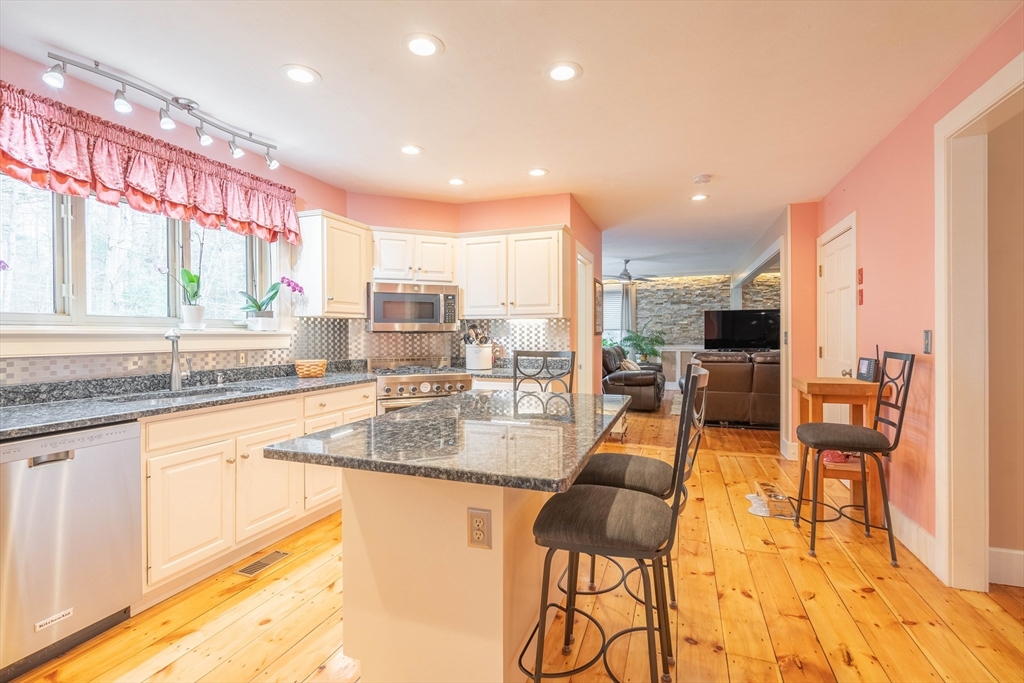 301 Baldwinville Road Templeton, MA 01468 - Photo 8 of 42 Gallery Image 8
